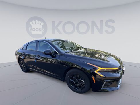 New 2026 Kia K5 LXS FWD image 2