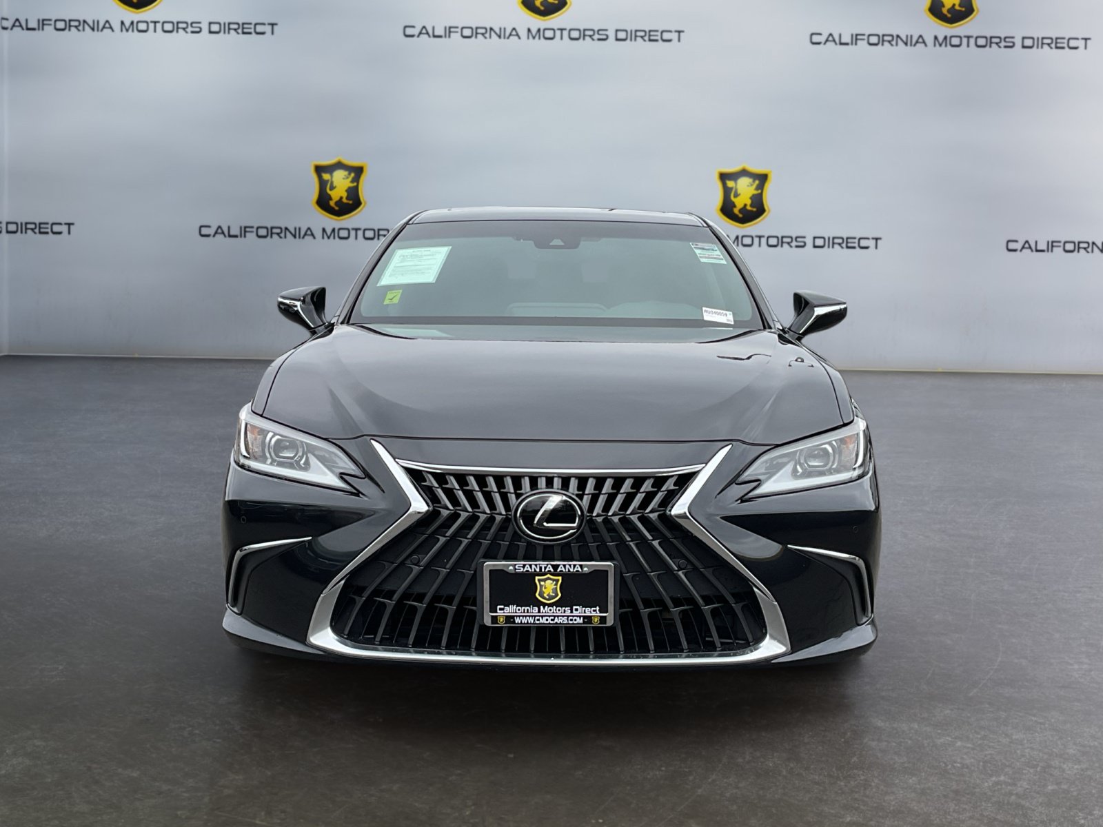 Used 2024 Lexus ES 300h w/ Premium Package FWD image 2