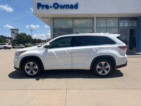 Used 2016 Toyota Highlander Limited Platinum w/ Protection Package #3 AWD/4WD image 8