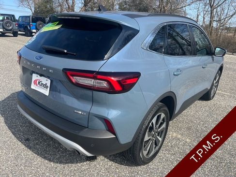 Certified 2023 Ford Escape Platinum image 29
