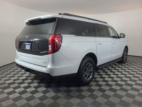 Used 2025 Ford Expedition Max Active image 3