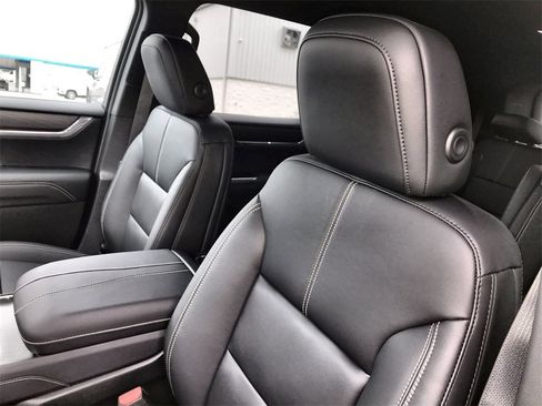 New 2026 GMC Acadia Elevation w/ Elevation Premium Package image 11