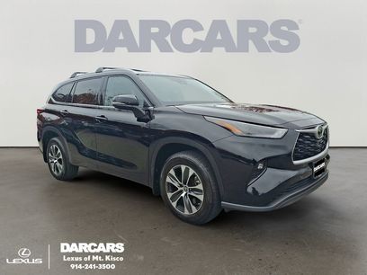 Used 2022 Toyota Highlander XLE