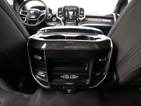 Used 2025 RAM 1500 Big Horn AWD/4WD image 36