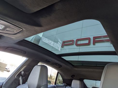 Used 2025 Porsche Macan Turbo Electric image 26