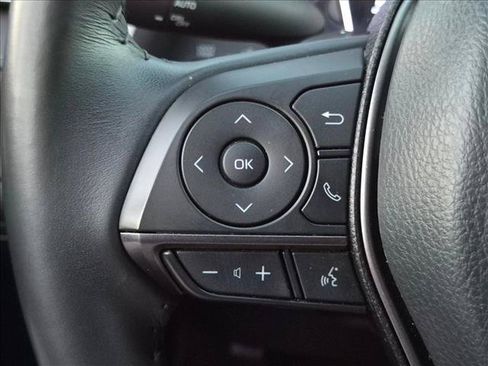Used 2022 Toyota Camry SE FWD image 14