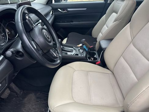 Used 2019 MAZDA CX-5 Touring image 2