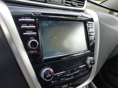 Used 2018 Nissan Murano SV FWD image 28
