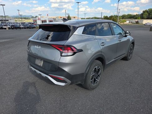 Used 2023 Kia Sportage LX AWD/4WD image 4