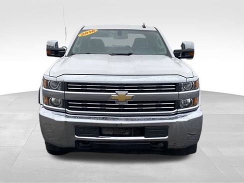 Used 2016 Chevrolet Silverado 2500 LT AWD/4WD image 2