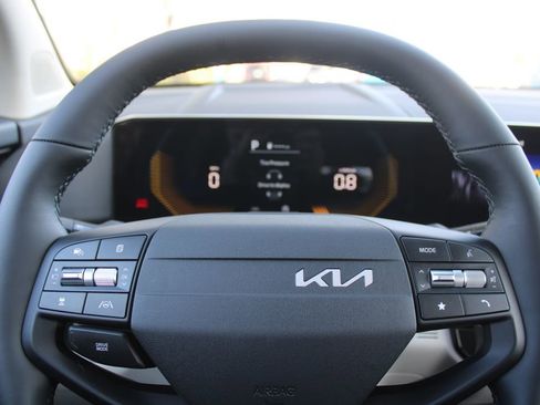 New 2026 Kia Sportage EX FWD image 26