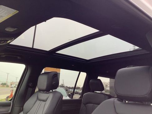 New 2026 Jeep Grand Wagoneer Limited image 24