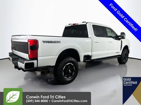 Certified 2025 Ford F350 Platinum w/ Tremor Off-Road Package AWD/4WD image 15
