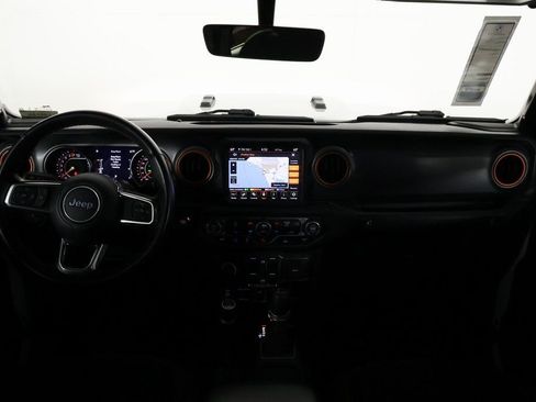 Used 2023 Jeep Gladiator Mojave image 8