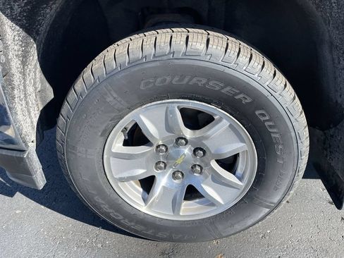 Used 2018 Chevrolet Silverado 1500 LT AWD/4WD image 10