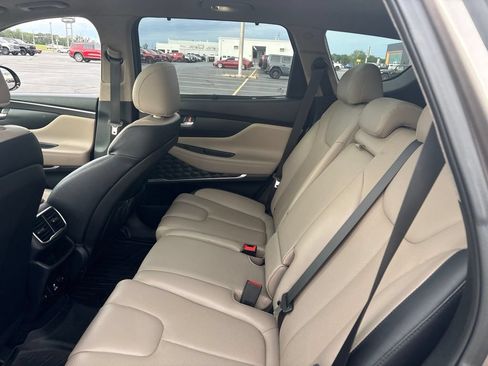 Used 2019 Hyundai Santa Fe FWD image 12
