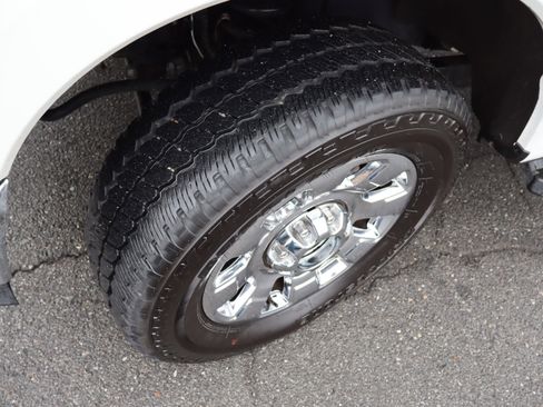 Used 2025 Ford F250 Lariat w/ Chrome Package image 40