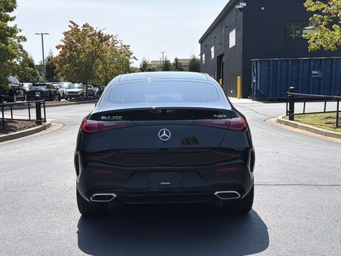 Used 2024 Mercedes-Benz GLC 300 4MATIC w/ AMG Line image 14