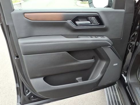 New 2026 GMC Yukon Denali w/ Denali Reserve Package AWD/4WD image 20