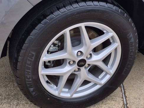 Used 2024 Ford Edge SEL AWD/4WD image 7