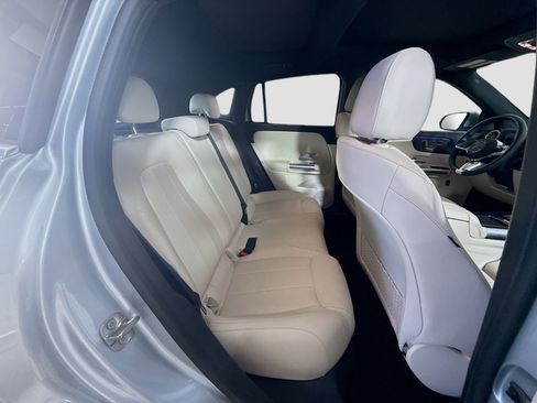 Used 2025 Mercedes-Benz GLA 250 image 27