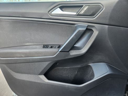 Used 2019 Volkswagen Tiguan S w/ Driver Assistance Package image 17