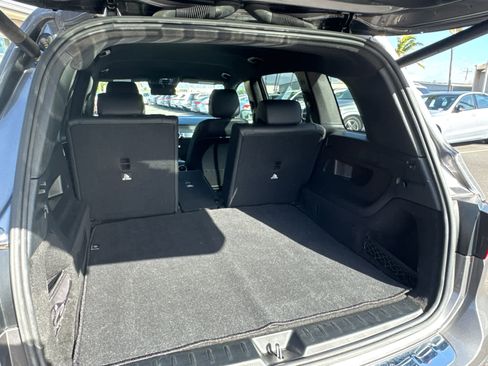 Used 2022 Mercedes-Benz GLB 250 4MATIC image 7