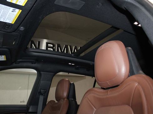 Used 2020 Lincoln Aviator Reserve w/ Equipment Group 202A image 13