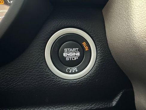 Used 2024 RAM 2500 Laramie image 31