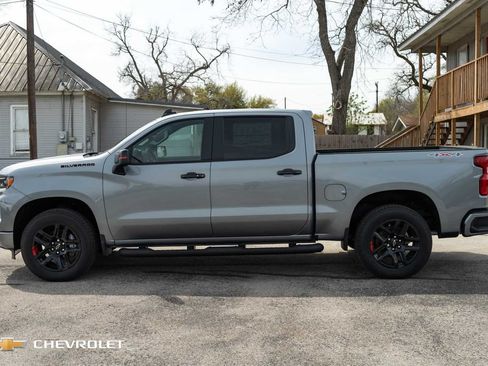 New 2026 Chevrolet Silverado 1500 RST w/ Redline Edition AWD/4WD image 10