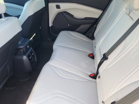 Used 2022 Ford Mustang Mach-E Premium image 23