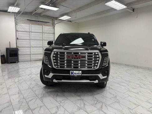 New 2026 GMC Yukon XL Denali w/ Sun & Power Step Package AWD/4WD image 32