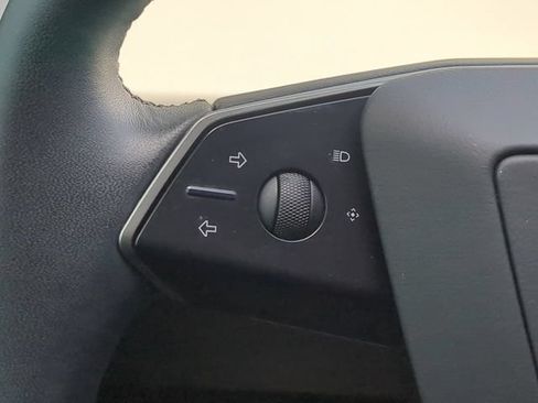 Used 2024 Tesla Cybertruck AWD Crew Cab image 27