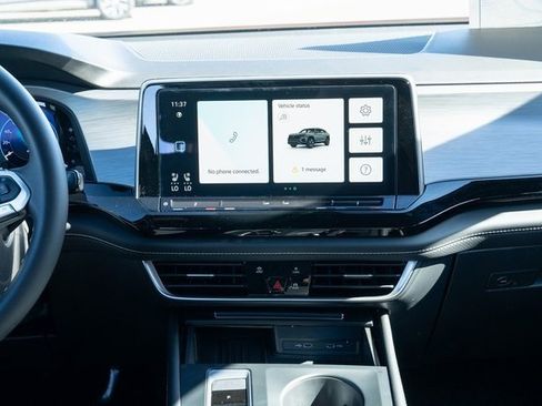 New 2026 Volkswagen Atlas Cross Sport SE image 24