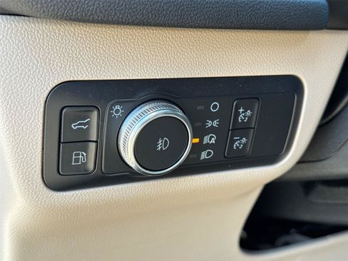 Used 2022 Ford Escape Titanium FWD image 28