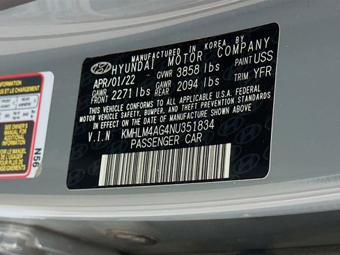 Used 2022 Hyundai Elantra SEL w/ Preferred Accessory Package FWD image 12