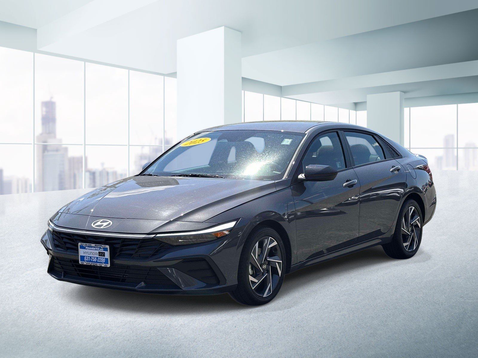 Used 2025 Hyundai Elantra Sport FWD image 1
