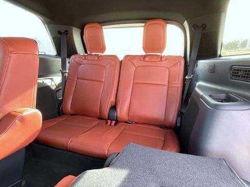 New 2026 Lincoln Aviator Reserve image 12