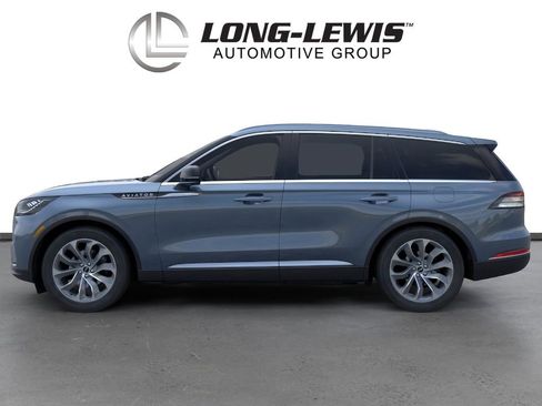 New 2026 Lincoln Aviator 2WD image 3