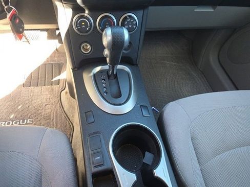 Used 2015 Nissan Rogue S w/ Convenience Package image 18