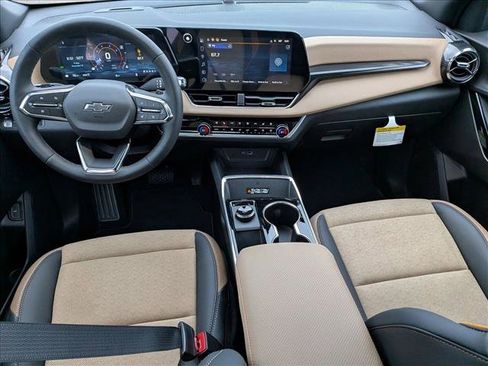 New 2026 Chevrolet Equinox ACTIV w/ Convenience Package III image 15