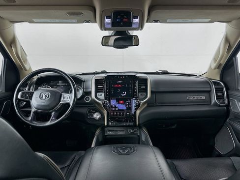 Used 2019 RAM 1500 Laramie AWD/4WD image 22