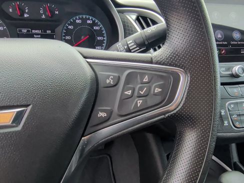 Used 2025 Chevrolet Malibu LT FWD image 18