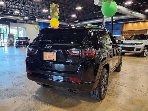 Used 2022 Jeep Compass High Altitude AWD/4WD image 9