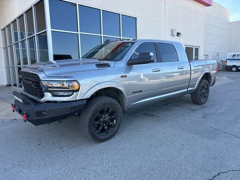 Used 2022 RAM 2500 Limited w/ Night Edition image 5