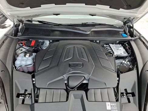 Certified 2026 Porsche Cayenne Coupe image 33