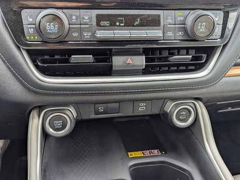 Used 2024 Toyota Grand Highlander Limited image 8