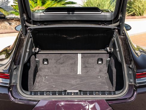 Used 2021 Porsche Panamera image 46