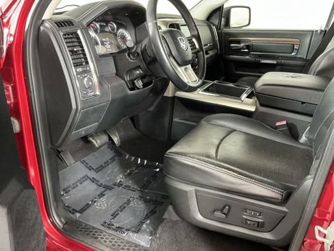 Used 2014 RAM 1500 Laramie w/ Convenience Group AWD/4WD image 18