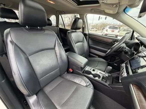 Used 2017 Subaru Outback 3.6R Limited image 14